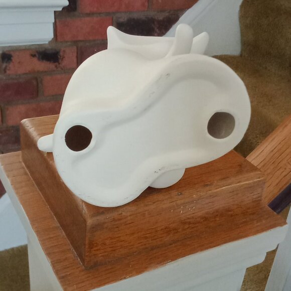 White Fox Statue - Picture 7 of 7